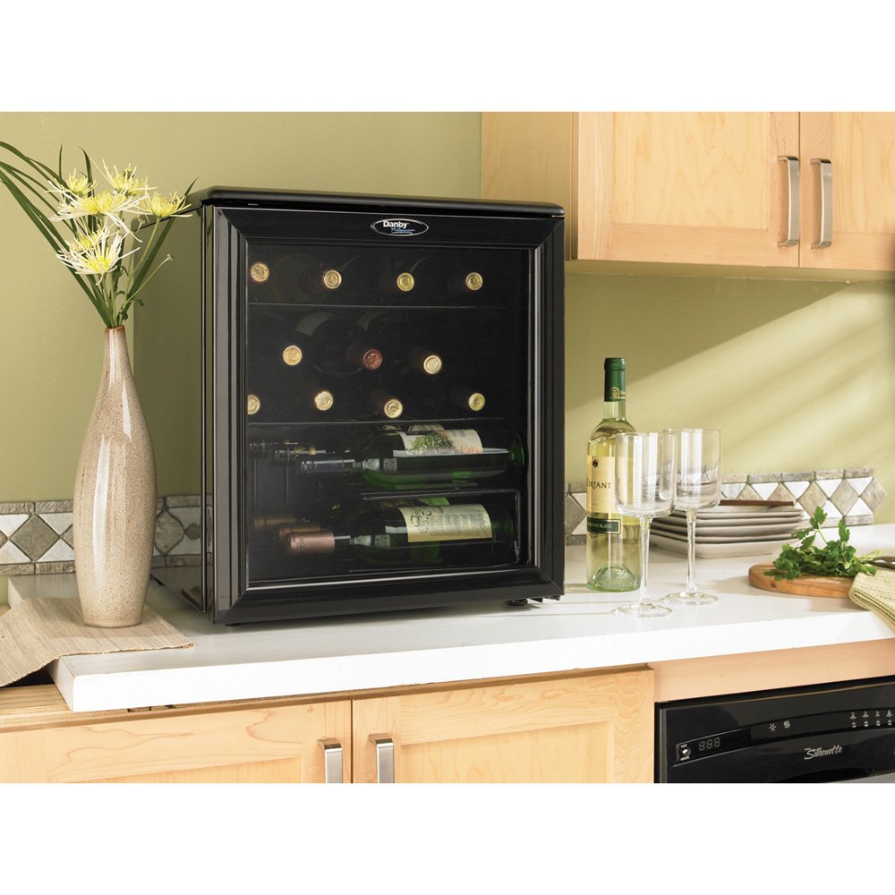 Danby DWC172BL 1.8-Cu.Ft. 17-Bottle Counter-Top Wine Cooler, Black