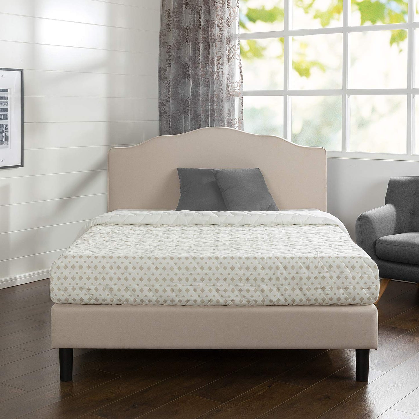 Zinus Paris Upholstered Scalloped Platform Bed with Wooden Slat Support, Queen Traditional