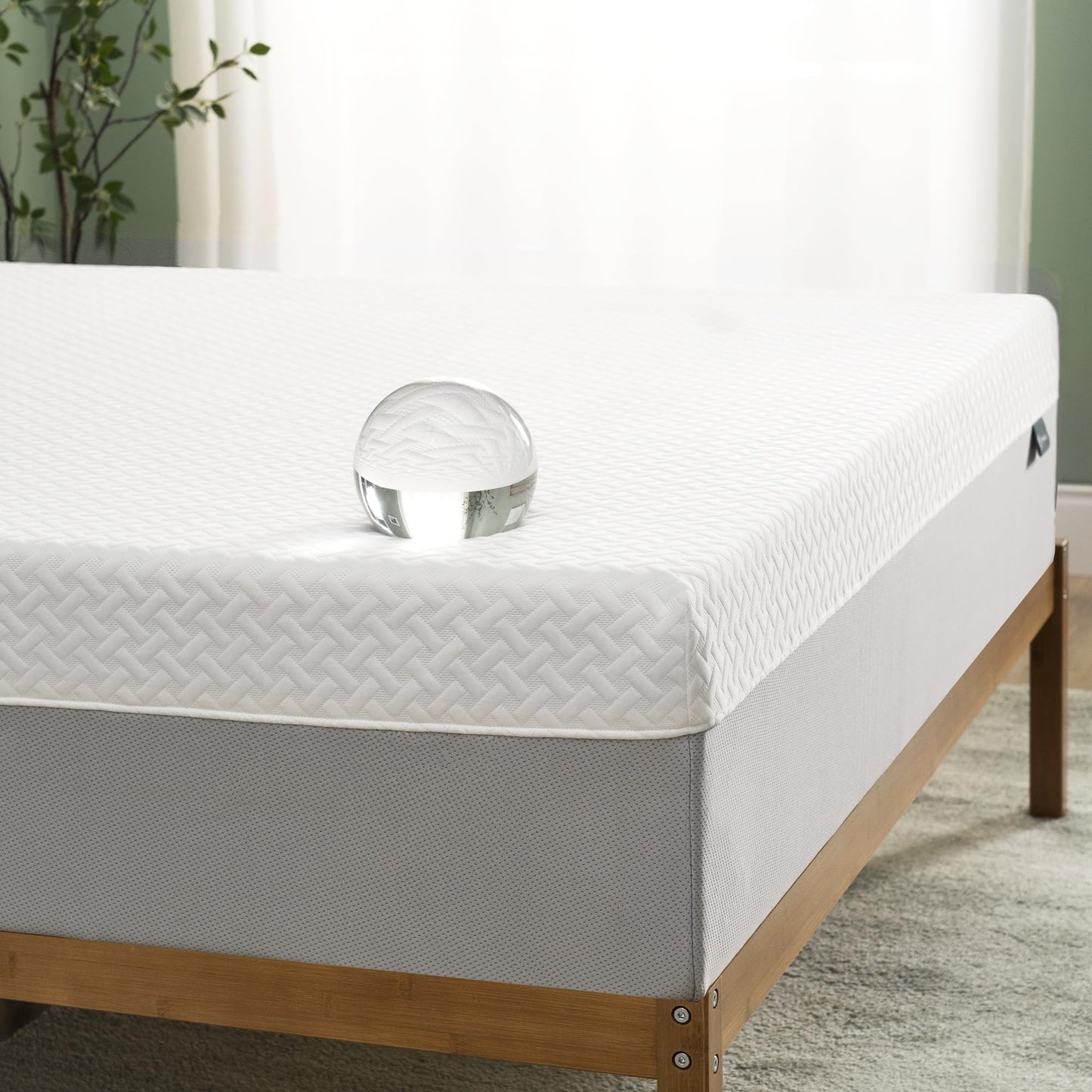 ZINUS 10 Inch Green Tea Essential Memory Foam Mattress [New Version], Twin, Fiberglass Free, Medium Feel, Breathable Airflow Memory Foam, Certified Safe Foams & Fabric, Mattress in A Box White 10" Green Tea New Small Box