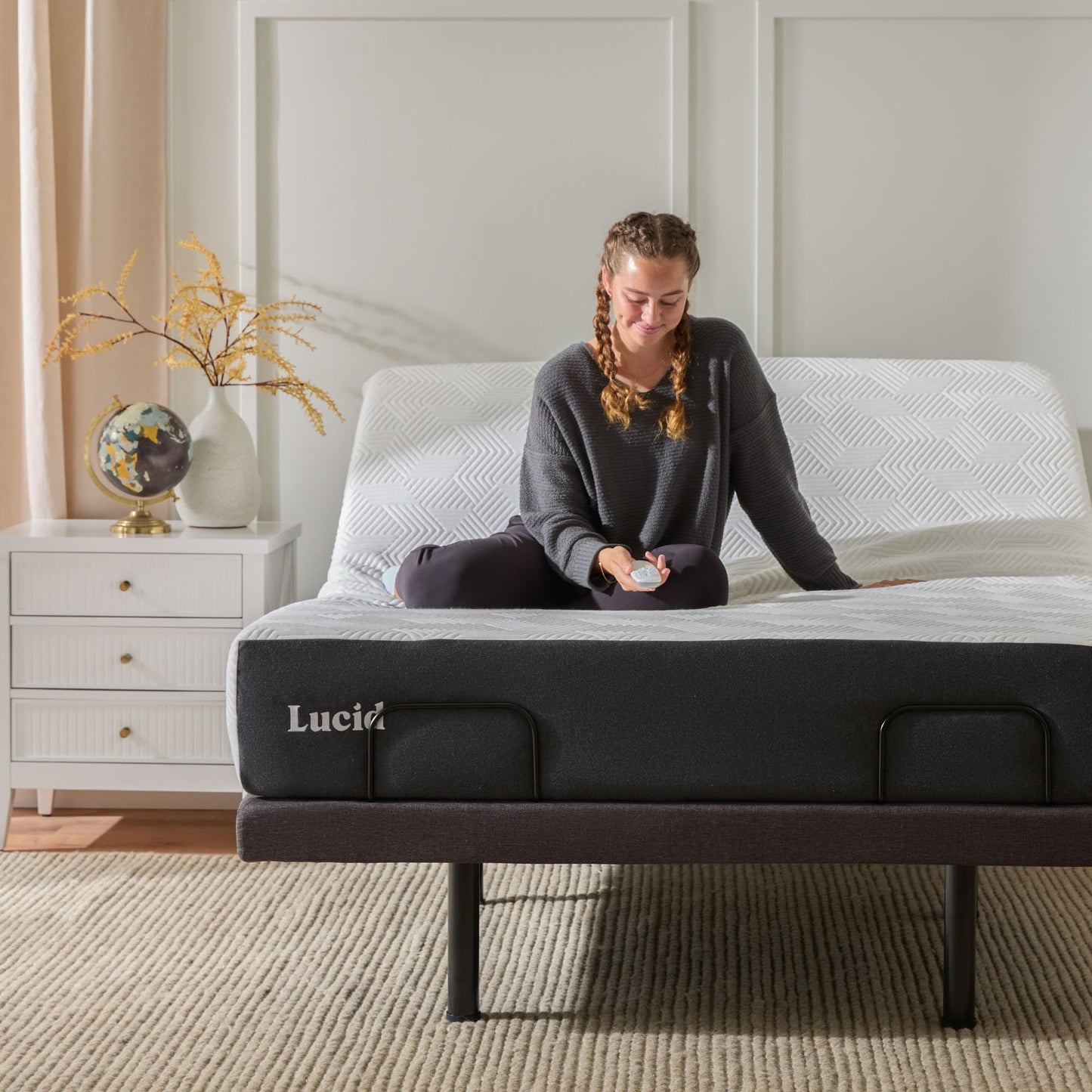 LUCID L300 Adjustable Bed Frame - Head and Foot Incline - USB - Wireless Remote - Easy 2 Person Assembly - Quiet Motor - Relax - TV - Working - Reading - Ergonomic - Electric Bed Base - Full Size Adjustable Base Only