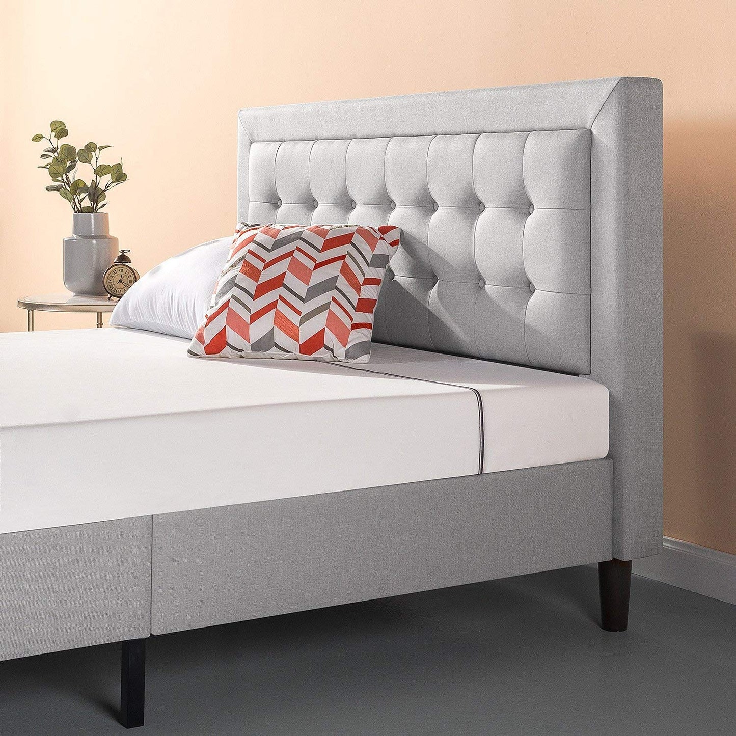 Zinus Dachelle Upholstered Platform Bed Frame / Mattress Foundation / Wood Slat Support / No Box Spring Needed / Easy Assembly, King Grey Sand