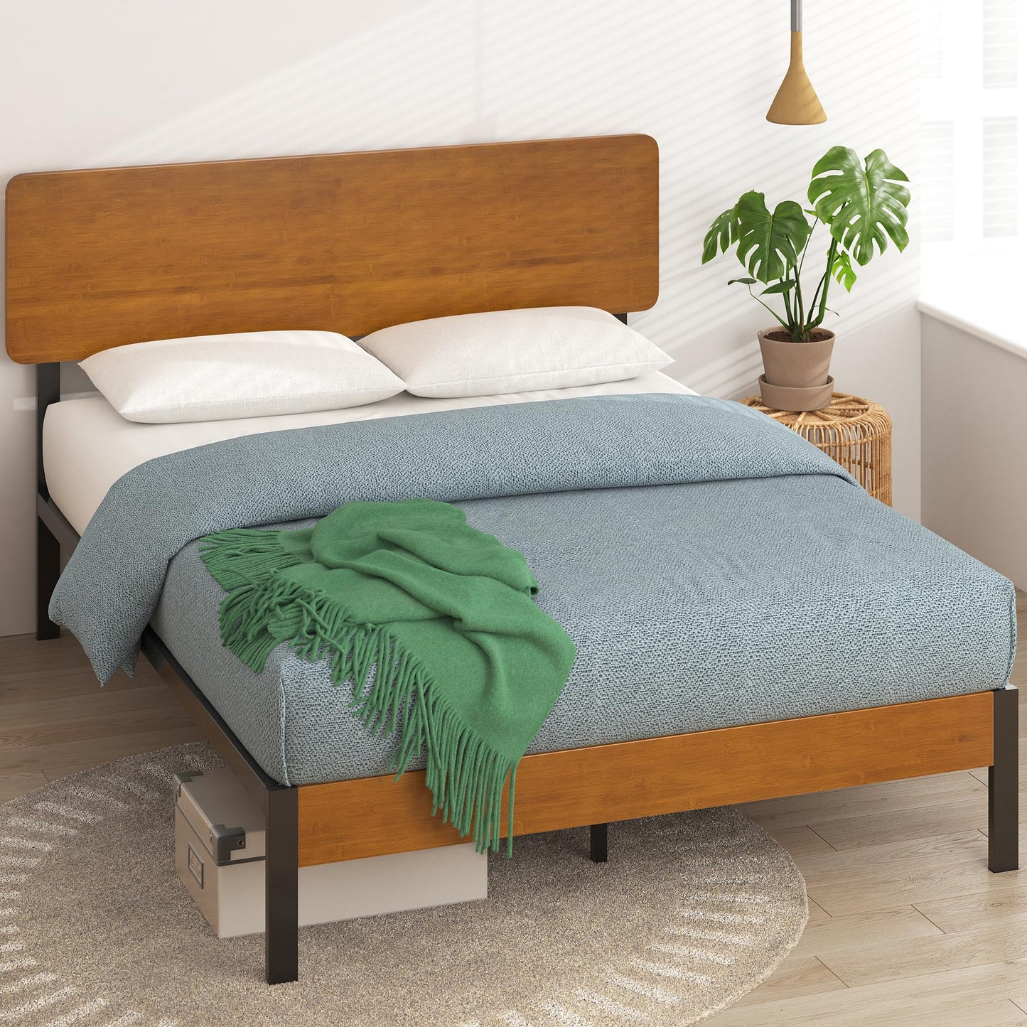 Zinus Tuscan Metal & Wood Platform Bed with Wood Slat Support, Queen